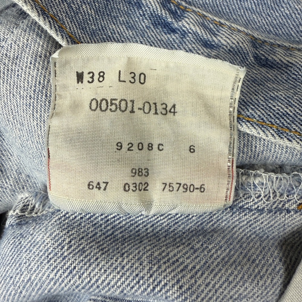 Levi's 501 Jeans Mens 38x30 (Fits 36x29) Light Wash Button Fly 2002 Y2K - Picture 4 of 16
